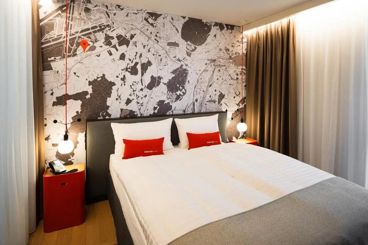 Intercityhotel Geneva location